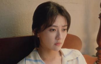 Белое оливковое дерево