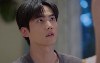 Поймать бабочку