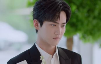 Поймать бабочку